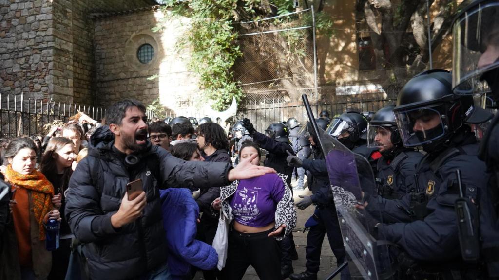 Protestas contra el desalojo de la Massana en el Raval