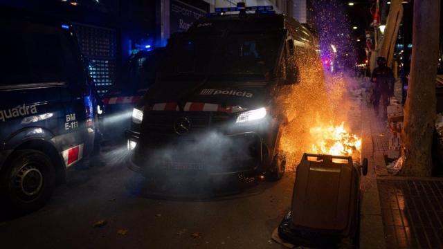 Dos detenidos tras la manifestación por el desalojo de la Antiga Massana de Barcelona