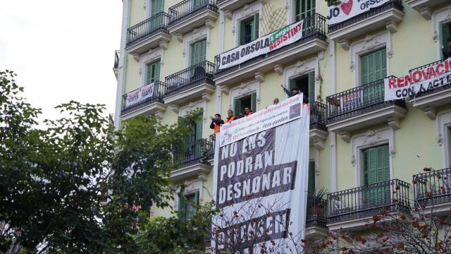 Los portavoces del Sindicat de Llogateres en Casa Orsola