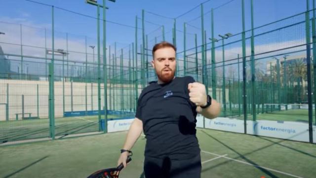 Captura del vídeo de Ibai Llanos en el gimnasio más lujoso de Barcelona