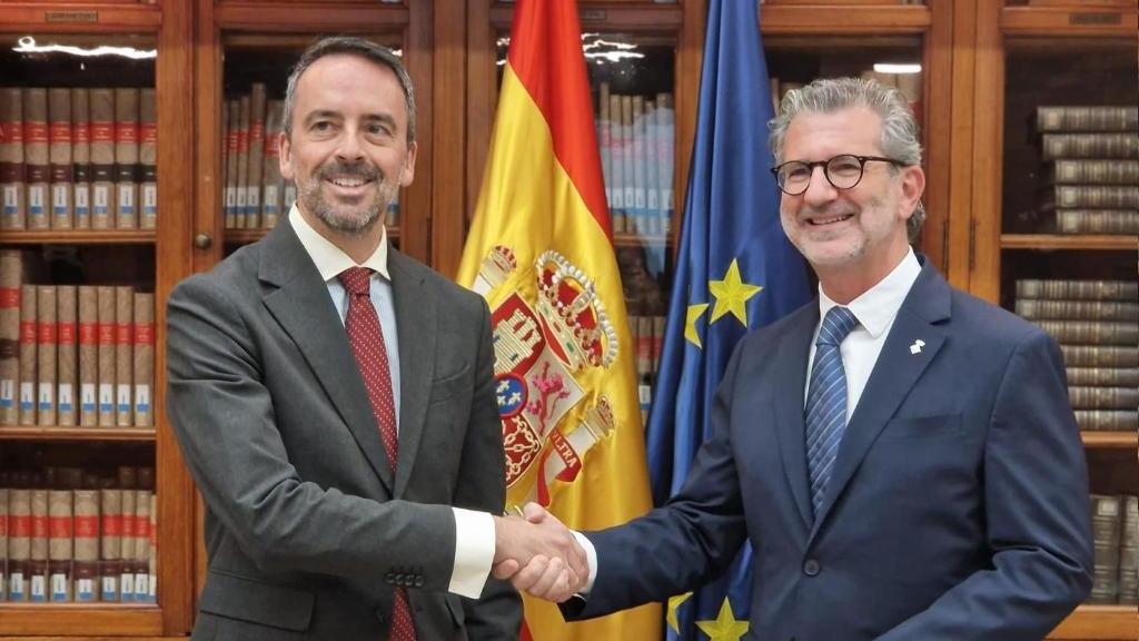 El secretari d'estat de justícia i l'alcalde de Sant Cugat, Josep Maria Vallès