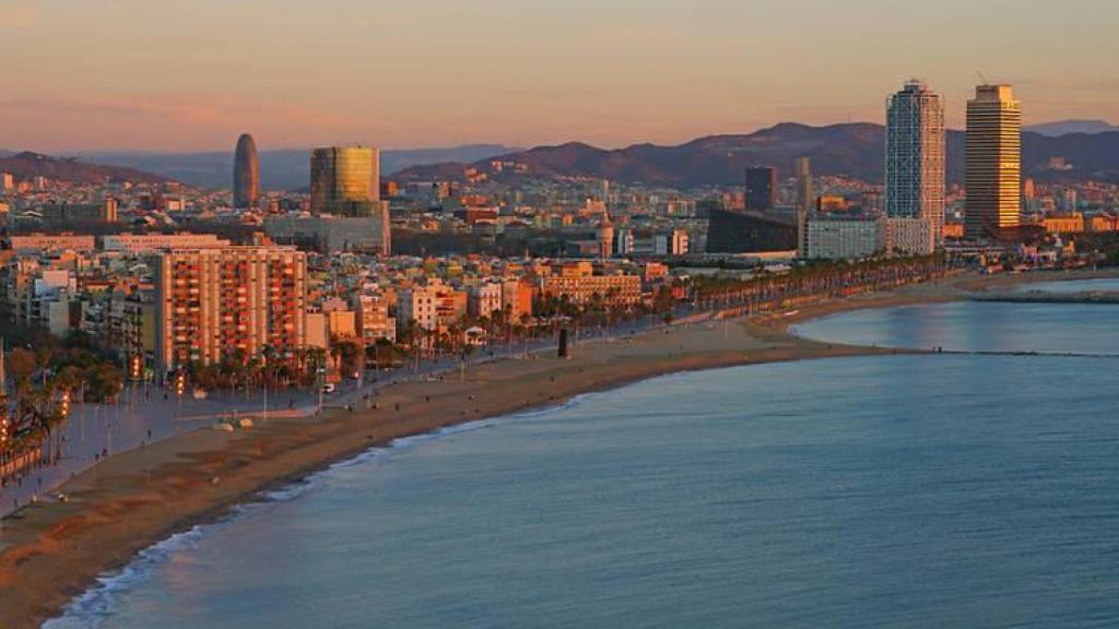 Panorámica de la costa de Barcelona