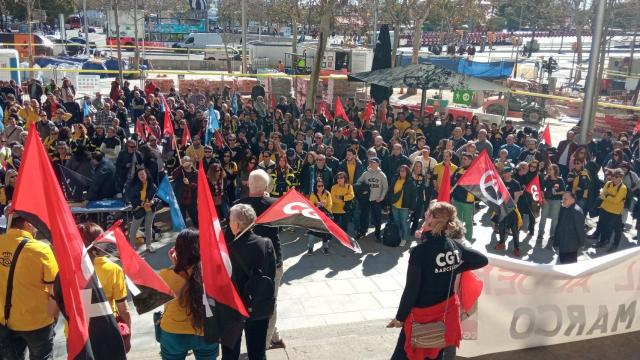 Manifestación de los trabajadores de Correos en Barcelona