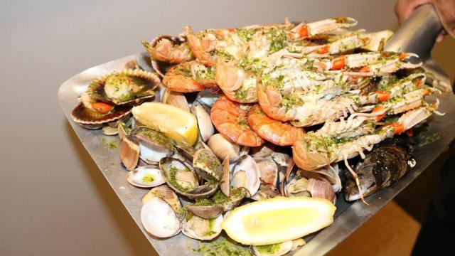 Mariscada en Streetfish Barcelona