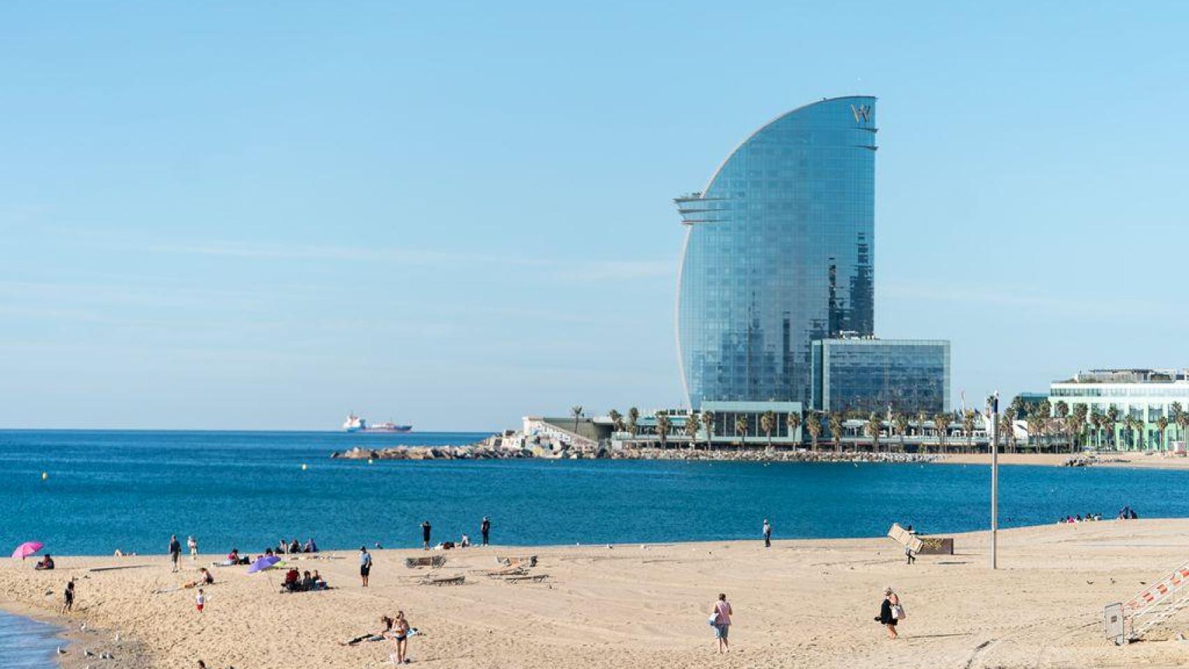 La playa de la Barceloneta en una imagen de archivo