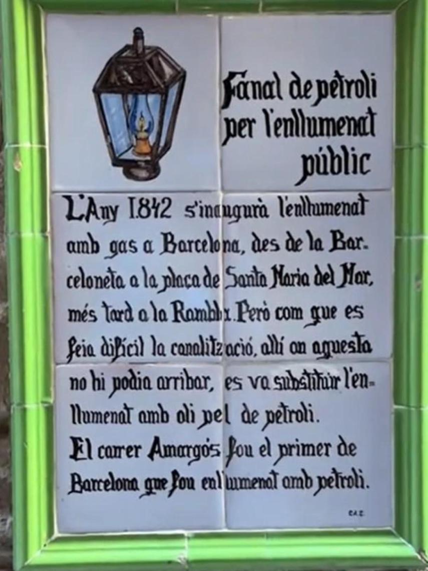 Placa histórica en la Calle Amargós de Barcelona