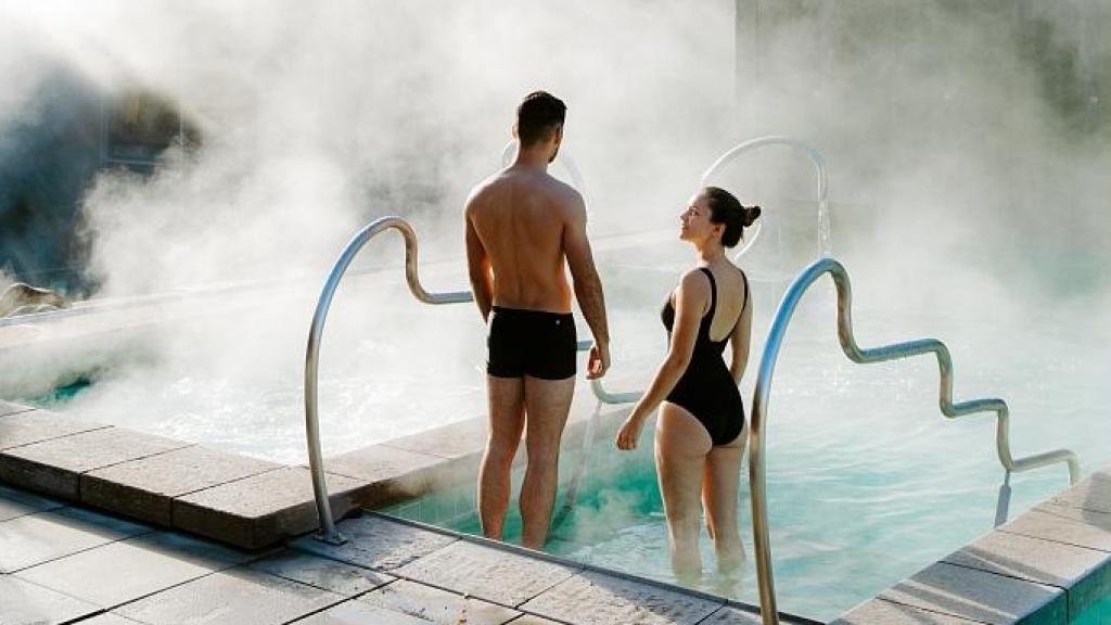 Una piscina termal del pueblo