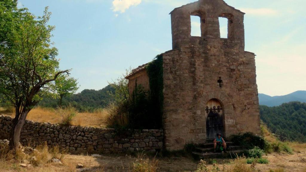 Ermita de Sant Esteve de Tubau, en Sant Jaume de Frontanyà