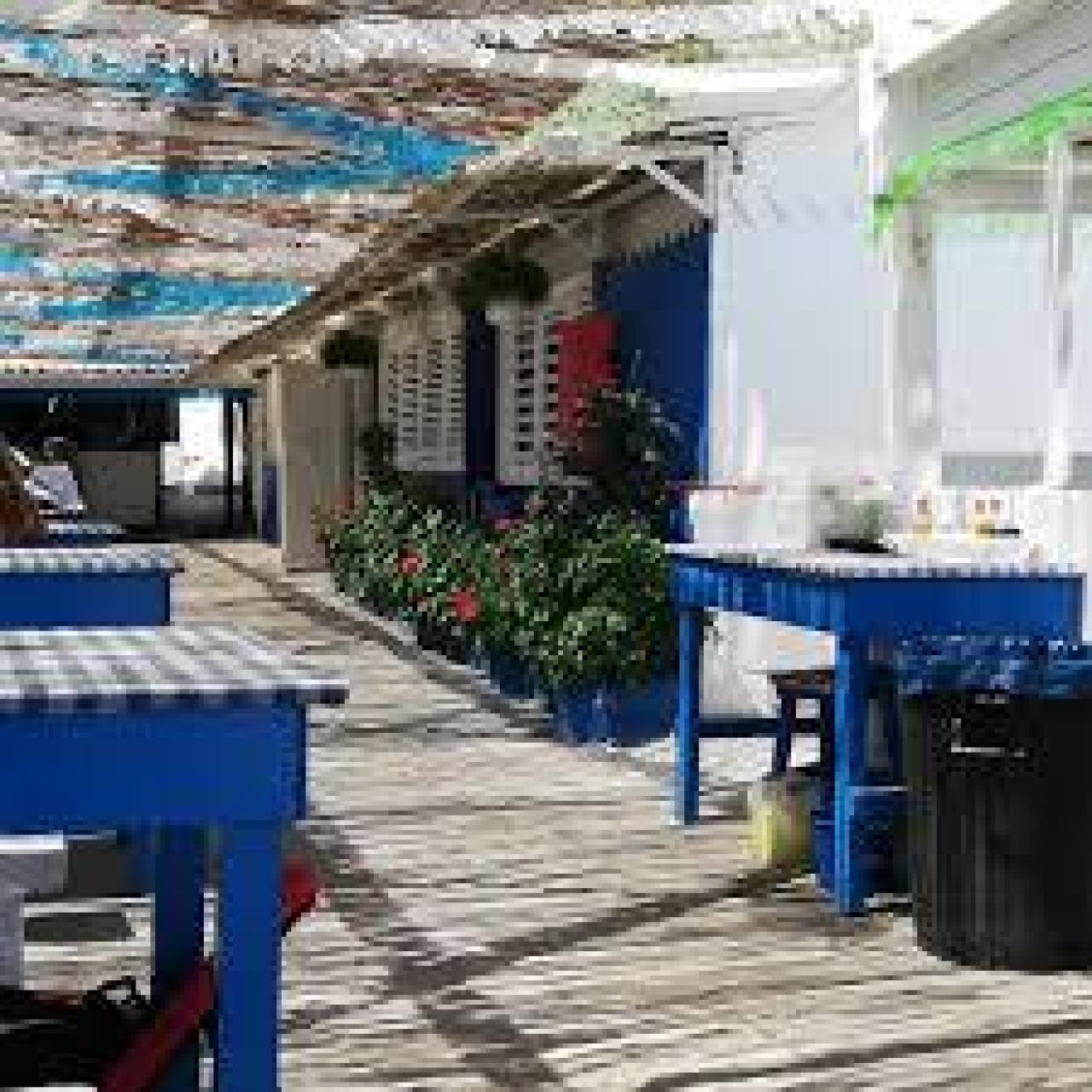 Terraza del chiringuito Banys Verge del Carme