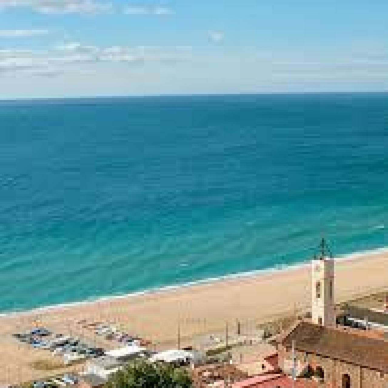 Vistas desde el chiringuito Banys Verge del Carme