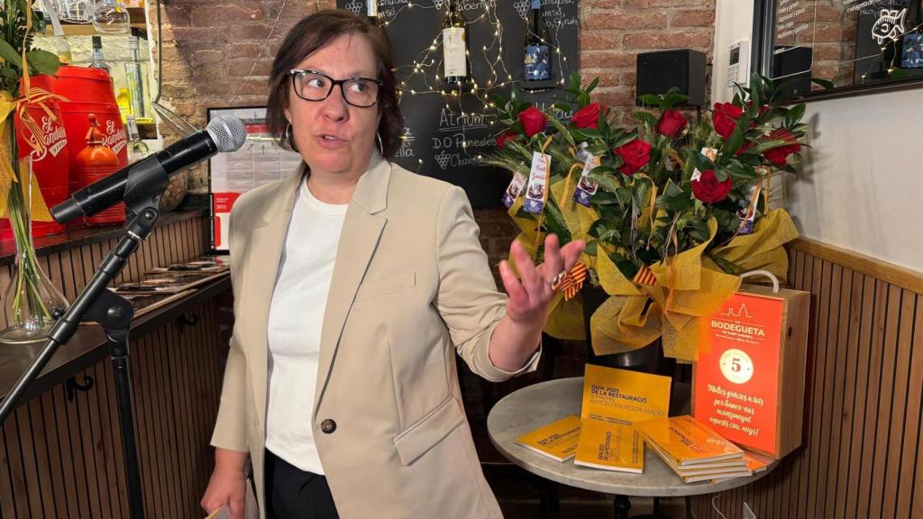 La concejal Raquel Gil presenta la Guia de la Restauració de Barcelona 2025