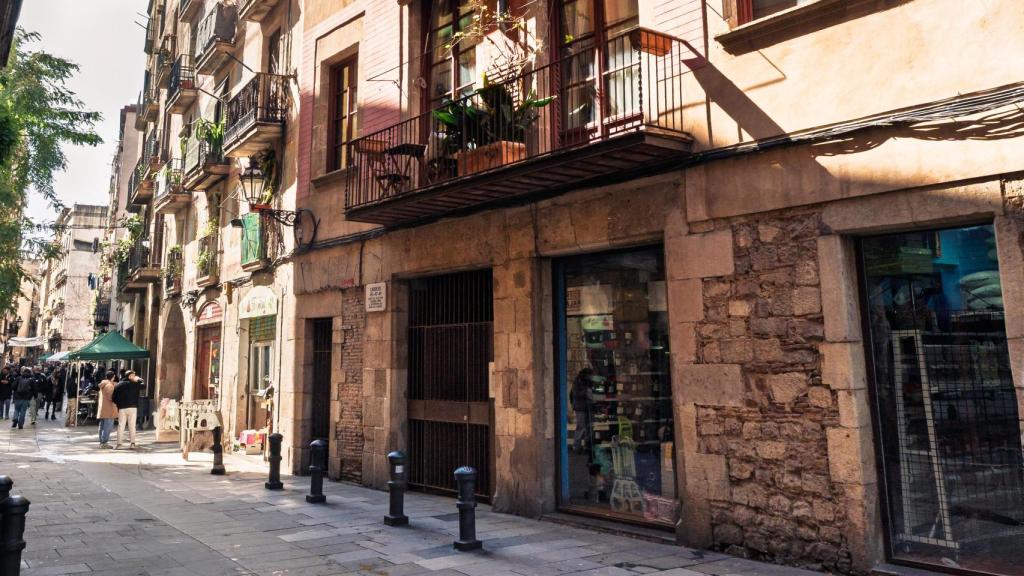 Fachada de los edificios de la calle Gremi dels Calderers de Barcelona