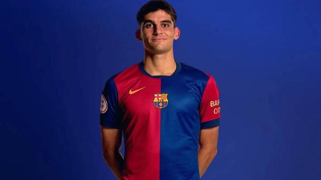 Gerard Martín con la camiseta del FC Barcelona