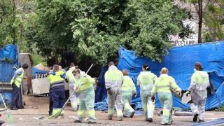 Los vecinos de Vallcarca celebran el fin del conflictivo asentamiento enquistado: “Los okupas eran impunes, ya era hora de que los desalojaran”