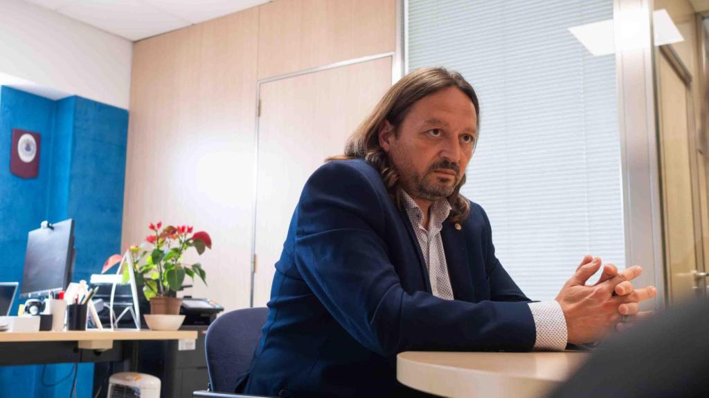 Salva Tovar durante la entrevista con Metrópoli
