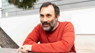 Turgut, un ‘expat’ afincado en Castelldefels: “Mi hija va al CAU y cada año celebramos Sant Jordi”