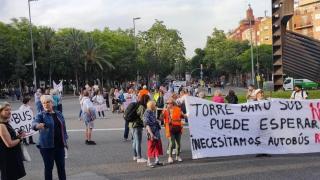 Torre Baró, el barrio ‘olvidado’ de Barcelona: revive la lucha del '47' para exigir un transporte público digno