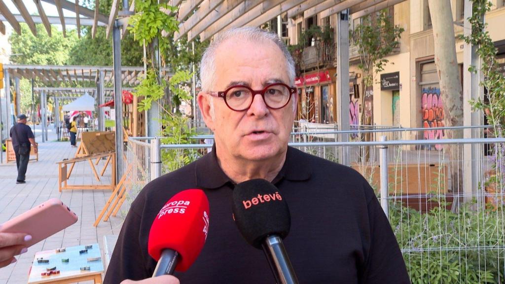 El regidor del Eixample, Jordi Valls, tras la inauguración de la ronda de Sant Antoni