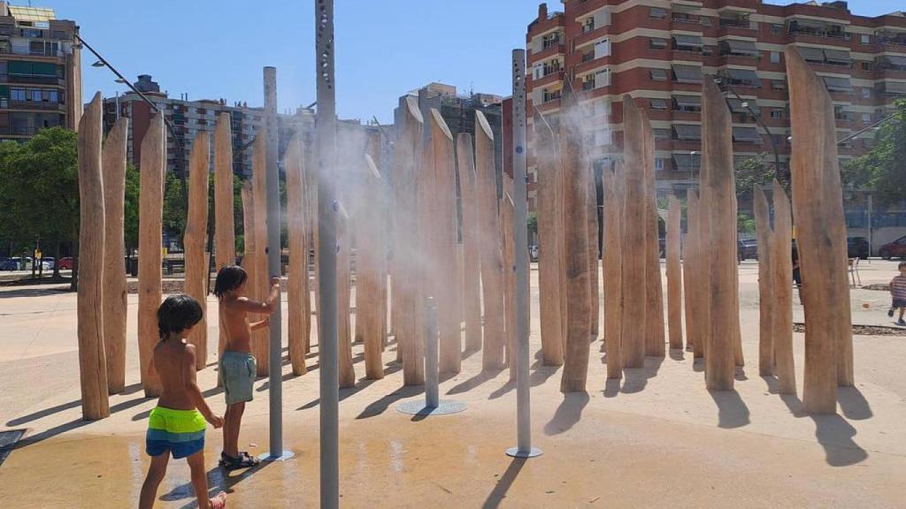 Una de las nuevas fuentes para bañarse este verano en Barcelona