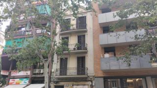 De piso turístico ilegal a okupación: el calvario de unos vecinos de la Sagrada Família por echar a una inquilina