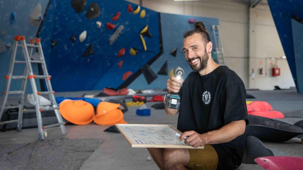 El MonoJoan en el rocódromo del BDN Climb