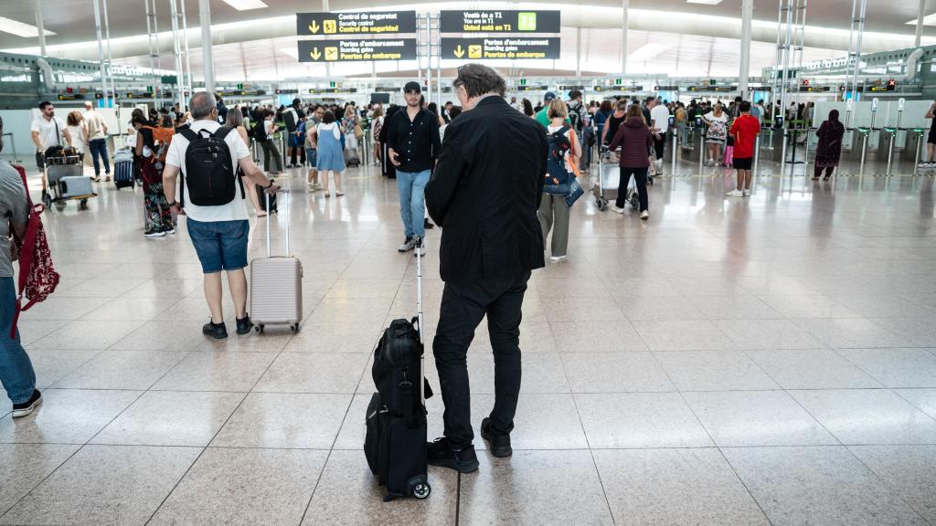Pasajeros en el Aeropuerto del Prat durante el mes de agosto