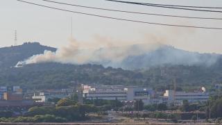 Incendio forestal entre Badalona y Santa Coloma: en llamas la Serralada de la Marina
