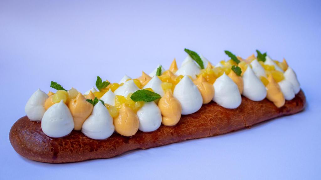 Coca de coco, fruta de la pasión y mango de Oriol Carrió