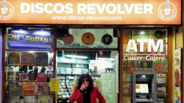 Exterior de Discos Revolver de la calle Tallers