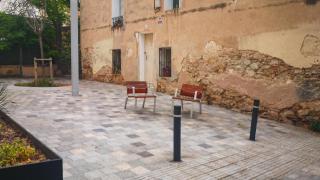 El rincón de Sarrià que conserva la esencia de barrio rural: la plaza "más pequeña de la ciudad" escondida en una gran calle