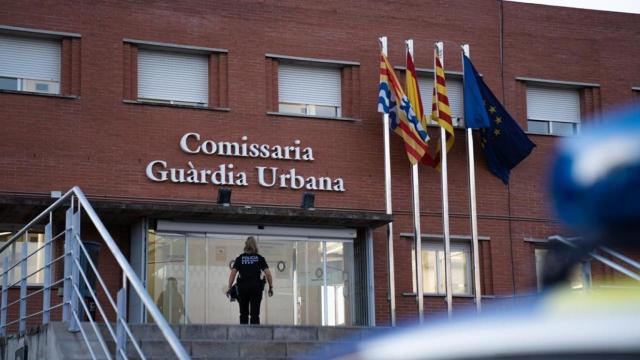Exterior de la comisaría de Guardia Urbana en Badalona