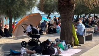 Las playas de Badalona sufren el "efecto Copacabana": "Es inaceptable que acampen o pongan música a todo volumen"