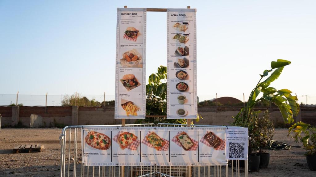 Opciones de comida en el cine al aire libre de las Tres Chimeneas de Sant Adrià