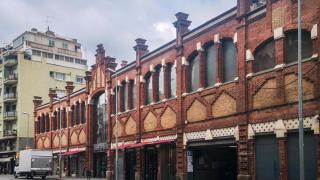 El popular mercado de Barcelona que ‘nació’ del huerto de un cura: con más de 100 años de historia