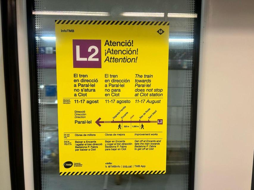 Cartel informativo con los cortes en la L2 del metro de Barcelona