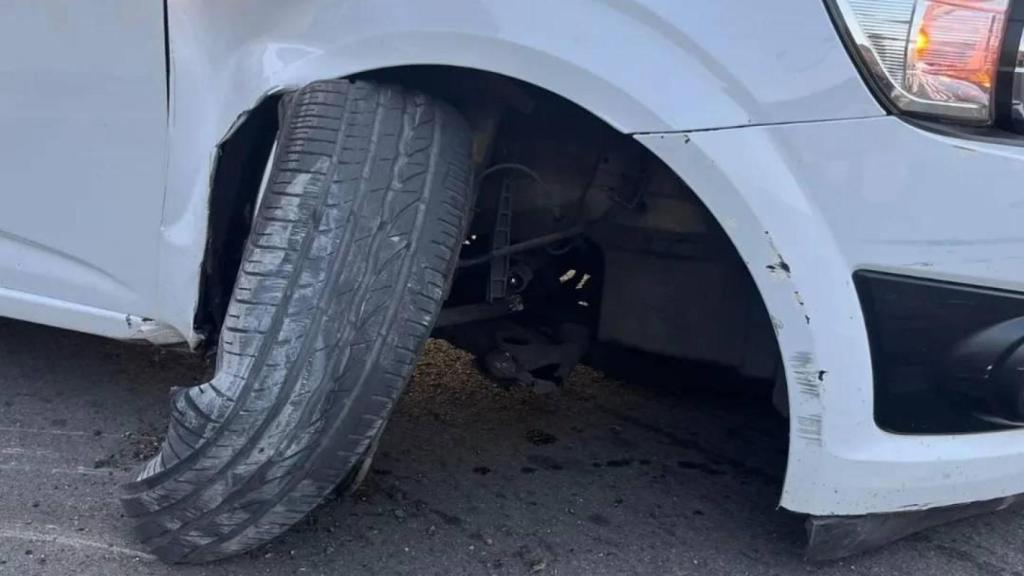 El vehículo estrellado en L'Hospitalet de Llobregat