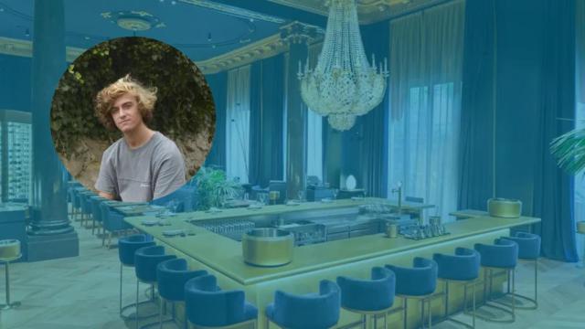 Montaje de Guitarricadelafuente con la sala de un restaurante de Barcelona